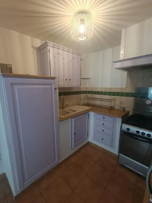 Holiday home Agreable Maison En Provence Allemagne-en-Provence France